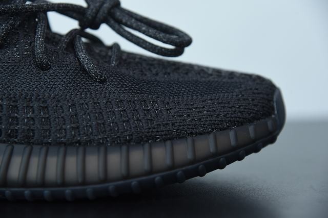 YEEZY BOOST 350 V2 “Static” YEEZY BOOST 350 V2 “Static”