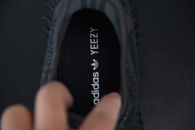 YEEZY BOOST 350 V2 “Static” YEEZY BOOST 350 V2 “Static”