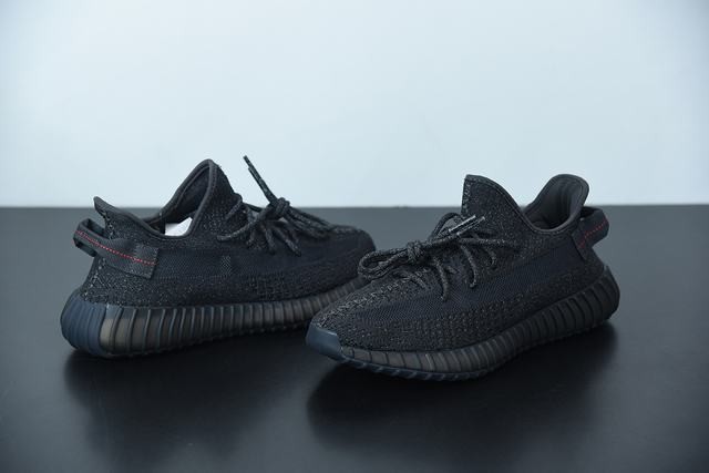 YEEZY BOOST 350 V2 “Static” YEEZY BOOST 350 V2 “Static”