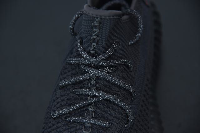YEEZY BOOST 350 V2 Black(Non-Reflective) YEEZY BOOST 350 V2 Black(Non-Reflective)