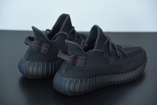 YEEZY BOOST 350 V2 Black(Non-Reflective) YEEZY BOOST 350 V2 Black(Non-Reflective)