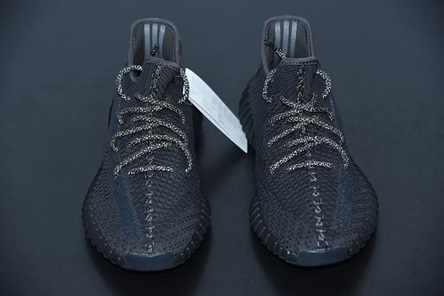 YEEZY BOOST 350 V2 Black(Non-Reflective) YEEZY BOOST 350 V2 Black(Non-Reflective)