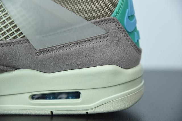 Air Jordan 4“ Taupe Haze” Air Jordan 4“ Taupe Haze”