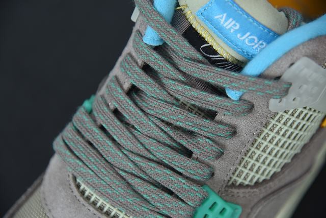 Air Jordan 4“ Taupe Haze” Air Jordan 4“ Taupe Haze”