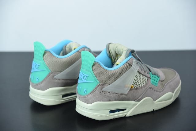 Air Jordan 4“ Taupe Haze” Air Jordan 4“ Taupe Haze”