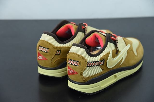 Travis Scott x Nike Air Max 1 Colorway Has Surfaced (LGR) Travis Scott x Nike Air Max 1 Colorway Has Surfaced (LGR)