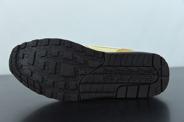 Travis Scott x Nike Air Max 1 Colorway Has Surfaced (LGR) Travis Scott x Nike Air Max 1 Colorway Has Surfaced (LGR)