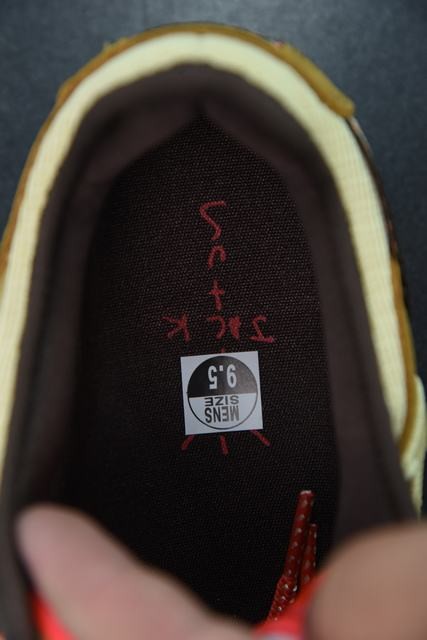 Travis Scott x Nike Air Max 1 Colorway Has Surfaced (LGR) Travis Scott x Nike Air Max 1 Colorway Has Surfaced (LGR)
