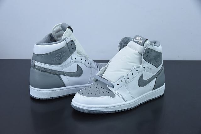AJ1 AJ1