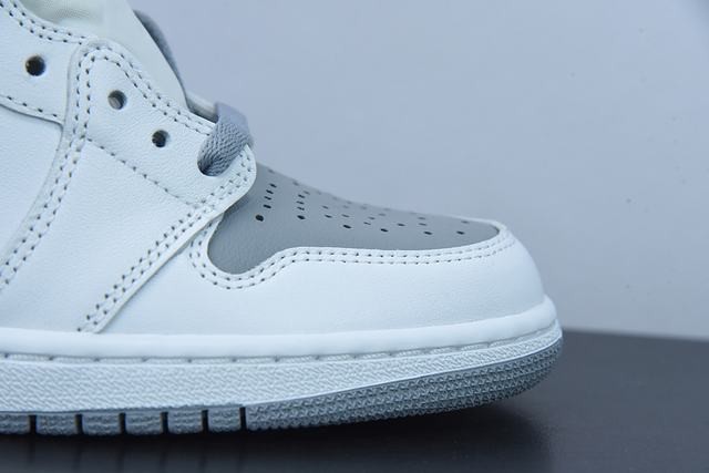 AJ1 AJ1