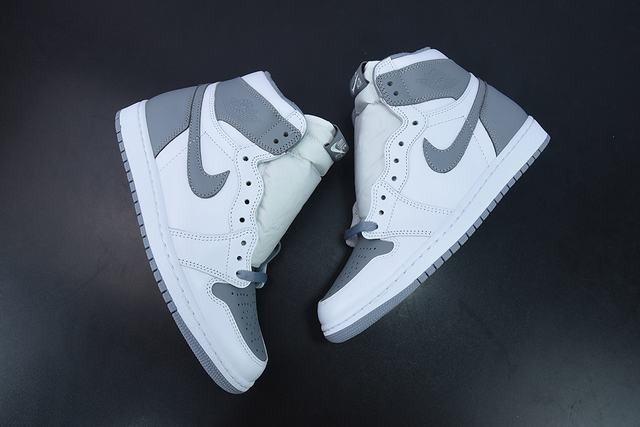 AJ1 AJ1