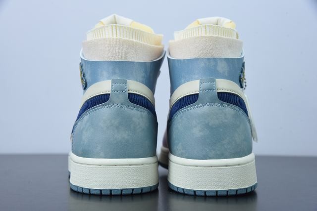 Nk Wmns AJ1 Zoom CMFT Nk Wmns AJ1 Zoom CMFT