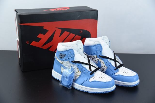 AJ1 supreme Blue Stars AJ1 supreme Blue Stars