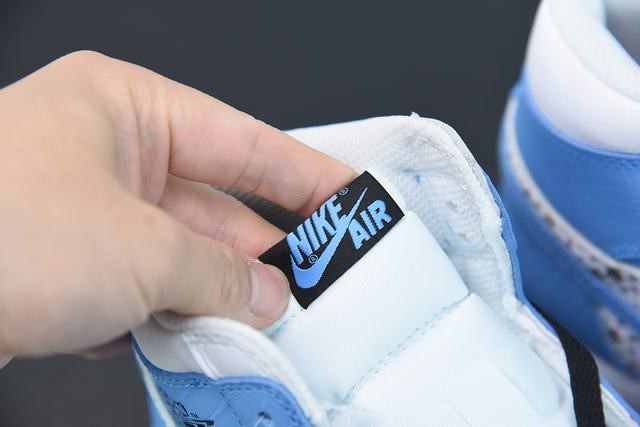 AJ1 supreme Blue Stars AJ1 supreme Blue Stars