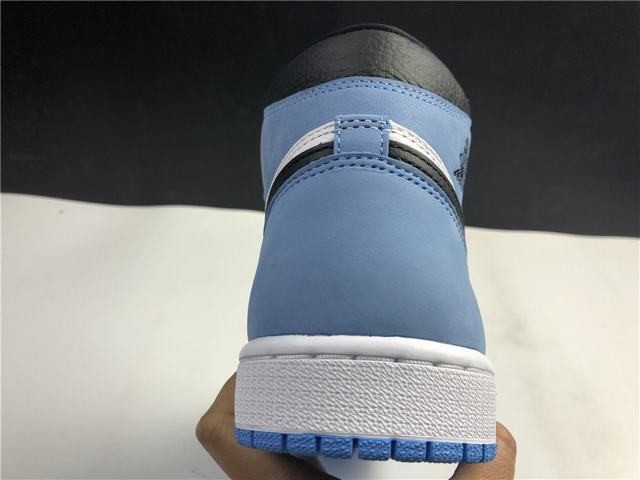 Air Jordan 1 High OG “University Blue Air Jordan 1 High OG “University Blue