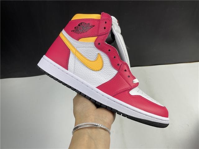 Air Jordan 1 High OG“Light Fusion Red” Air Jordan 1 High OG“Light Fusion Red”