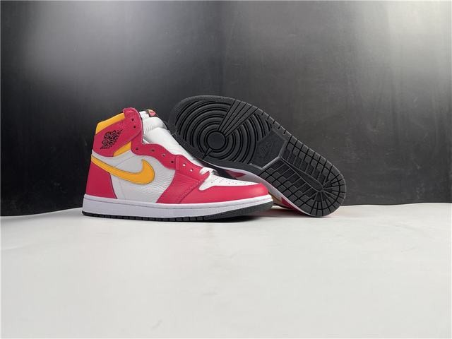 Air Jordan 1 High OG“Light Fusion Red” Air Jordan 1 High OG“Light Fusion Red”