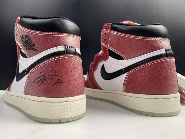 Trophy Room x Air Jordan 1 High OG Trophy Room x Air Jordan 1 High OG