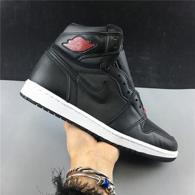 Air Jordan 1 “Black Satin” Air Jordan 1 “Black Satin”