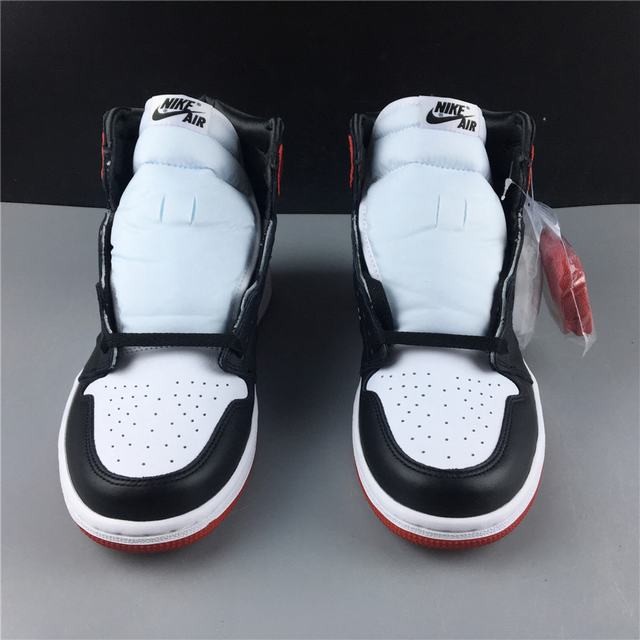 Air Jordan 1 satin WMNS BLACK TOE Air Jordan 1 satin WMNS BLACK TOE