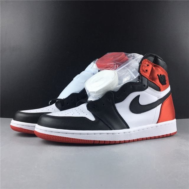 Air Jordan 1 satin WMNS BLACK TOE Air Jordan 1 satin WMNS BLACK TOE