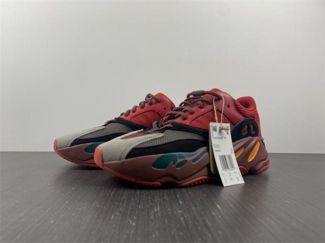 YEEZY BOOST 700 “Hi-Res Red” YEEZY BOOST 700 “Hi-Res Red”