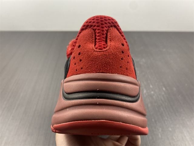 YEEZY BOOST 700 “Hi-Res Red” YEEZY BOOST 700 “Hi-Res Red”