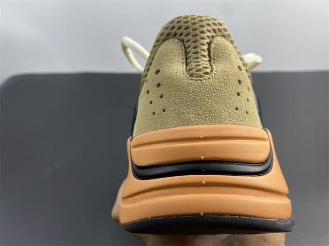 Yeezy 700 “Enflame Amber Yeezy 700 “Enflame Amber