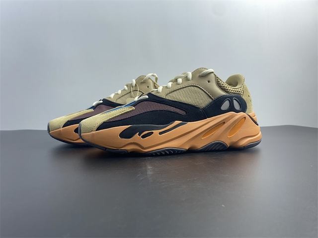 Yeezy 700 “Enflame Amber Yeezy 700 “Enflame Amber