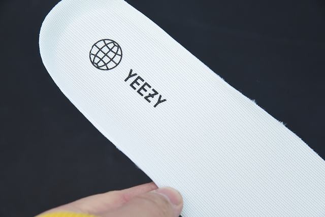 Yeezy Boost 350 V2 Yeezy Boost 350 V2