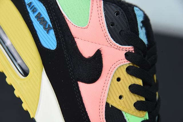 Nike Air Max 90 Atomic Pink Solar Flare Nike Air Max 90 Atomic Pink Solar Flare