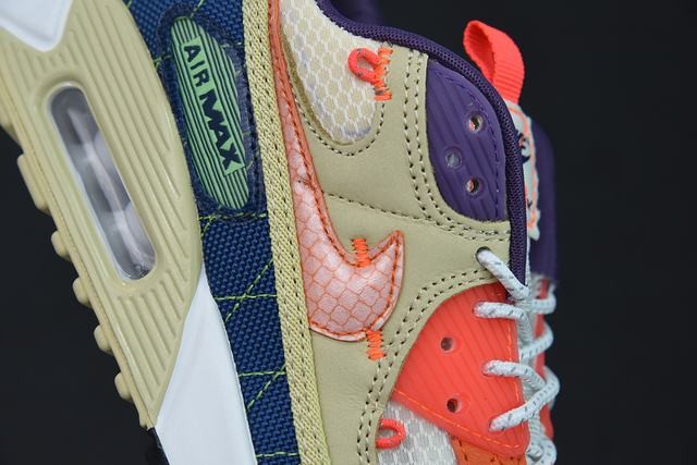 Nike Air Max 90 Trail Team Gold Nike Air Max 90 Trail Team Gold