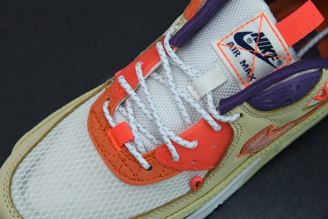 Nike Air Max 90 Trail Team Gold Nike Air Max 90 Trail Team Gold
