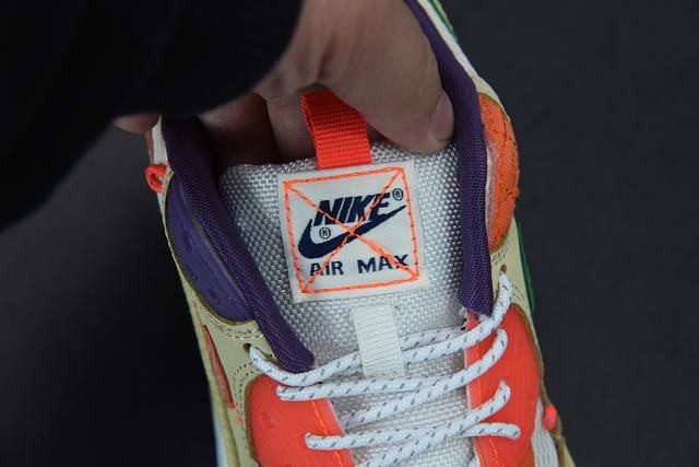 Nike Air Max 90 Trail Team Gold Nike Air Max 90 Trail Team Gold