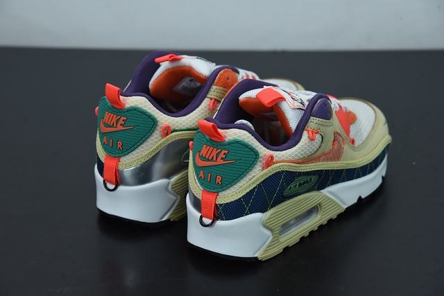 Nike Air Max 90 Trail Team Gold Nike Air Max 90 Trail Team Gold