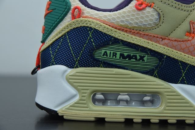 Nike Air Max 90 Trail Team Gold Nike Air Max 90 Trail Team Gold