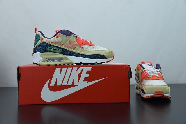 Nike Air Max 90 Trail Team Gold Nike Air Max 90 Trail Team Gold