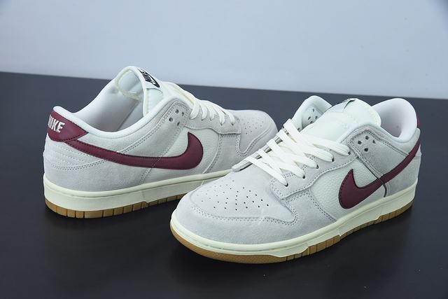 Nk By You SB Dunk Low Retro SP Nk By You SB Dunk Low Retro SP