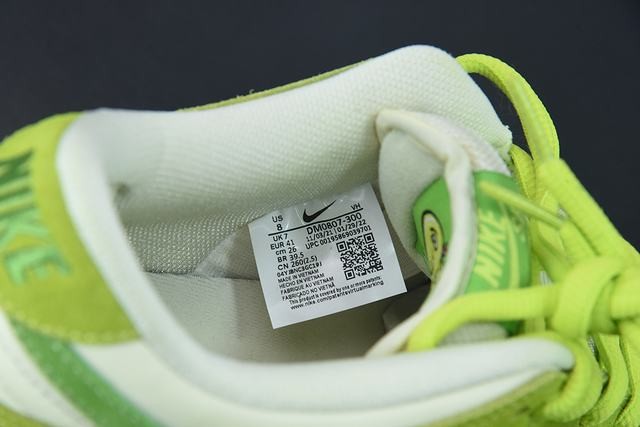 Nike SB Dunk Low Green Apple Nike SB Dunk Low Green Apple
