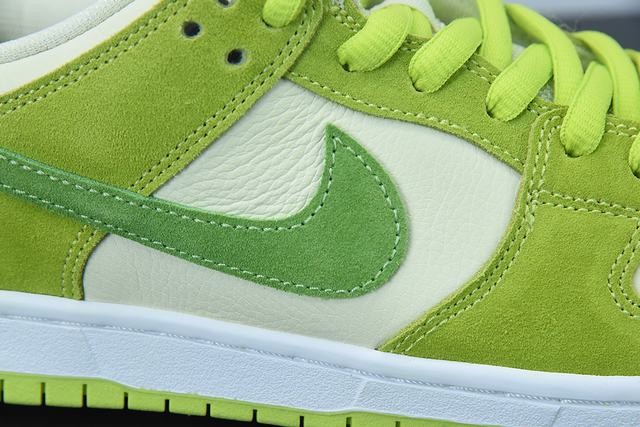 Nike SB Dunk Low Green Apple Nike SB Dunk Low Green Apple