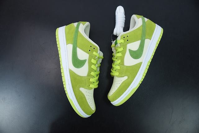 Nike SB Dunk Low Green Apple Nike SB Dunk Low Green Apple