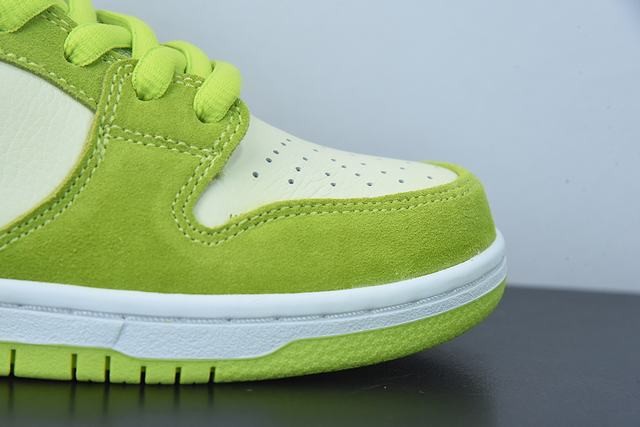 Nike SB Dunk Low Green Apple Nike SB Dunk Low Green Apple