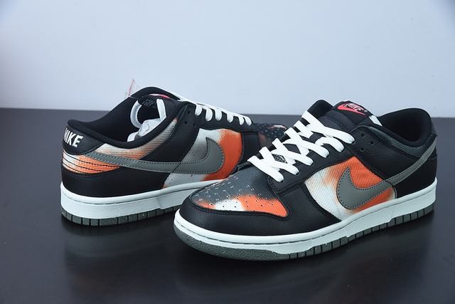 Nike Dunk Low Graffiti Black Red Nike Dunk Low Graffiti Black Red