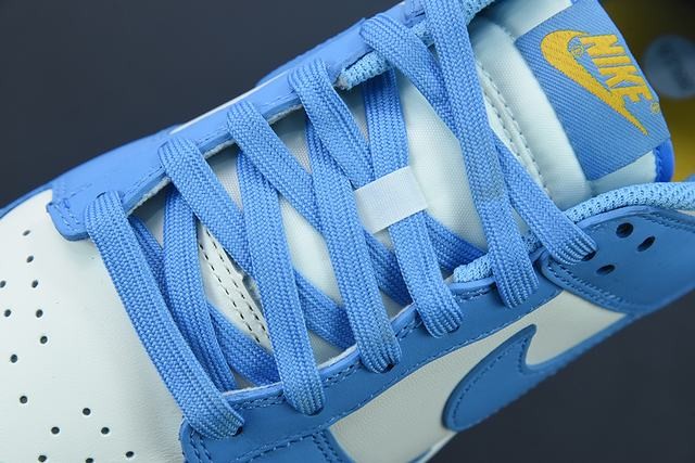 Nike Dunk Low Coast (W) Nike Dunk Low Coast (W)