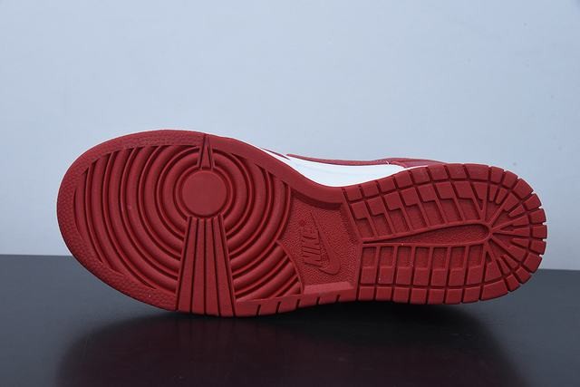 Nike Dunk Low USC Nike Dunk Low USC