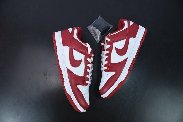 Nike Dunk Low USC Nike Dunk Low USC