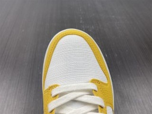 Nike Dunk Low Retro Sun Club Wheat Grass Orange Nike Dunk Low Retro Sun Club Wheat Grass Orange