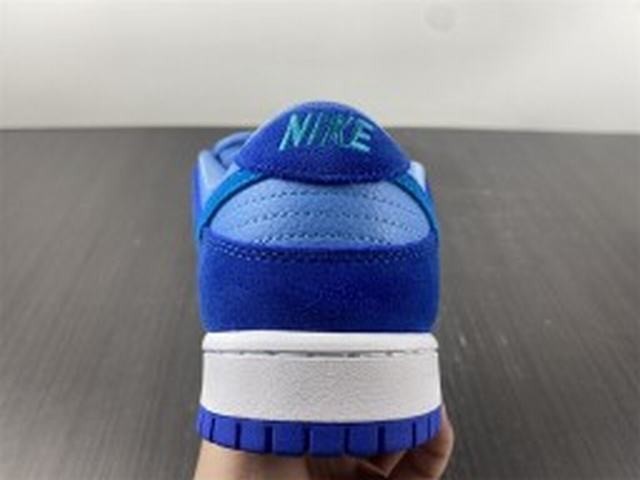 Nike SB Dunk Low Blue Raspberry Nike SB Dunk Low Blue Raspberry