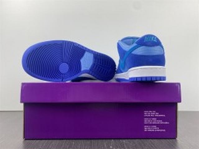Nike SB Dunk Low Blue Raspberry Nike SB Dunk Low Blue Raspberry