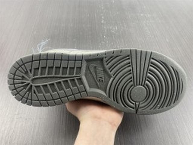 Nike Dunk Low On The Bright Side Photon Dust (W) Nike Dunk Low On The Bright Side Photon Dust (W)